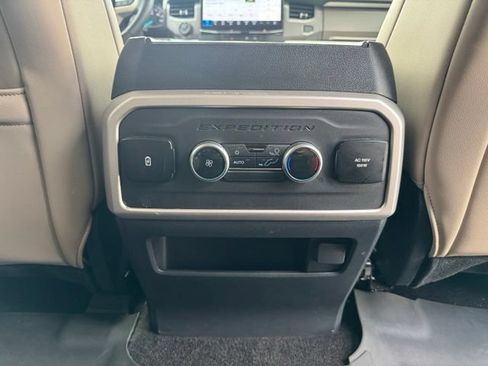 Certified 2022 Ford Expedition Max XLT AWD/4WD image 18