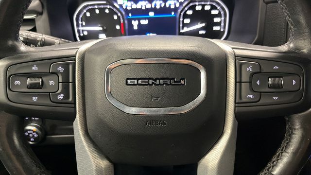 Used 2021 GMC Yukon XL Denali AWD/4WD image 16