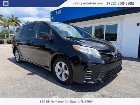 Used 2019 Toyota Sienna LE FWD image 1