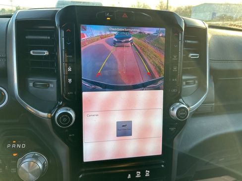 Used 2025 RAM 1500 Laramie image 8