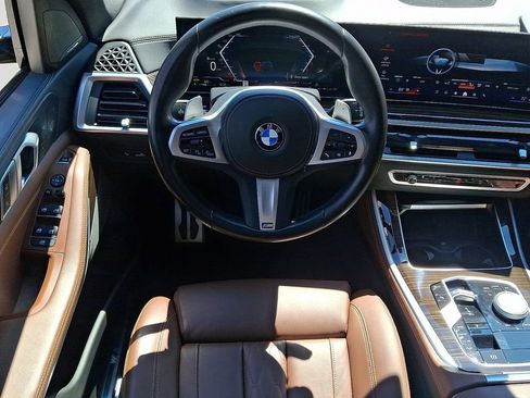 Used 2024 BMW X5 xDrive40i w/ M Sport Package AWD/4WD image 12