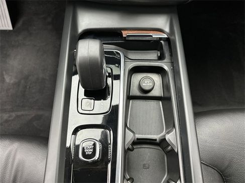 Certified 2023 Volvo XC60 B5 Plus w/ Climate Package image 20