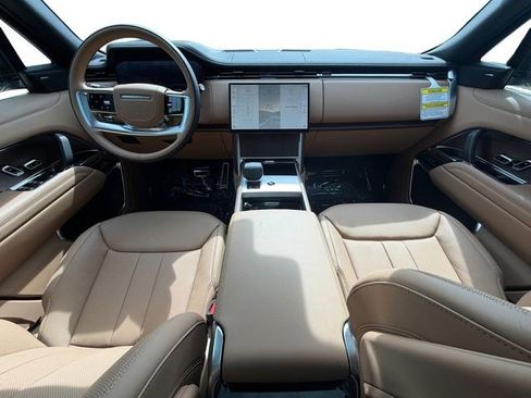 New 2026 Land Rover Range Rover Long Wheelbase SE AWD/4WD image 12