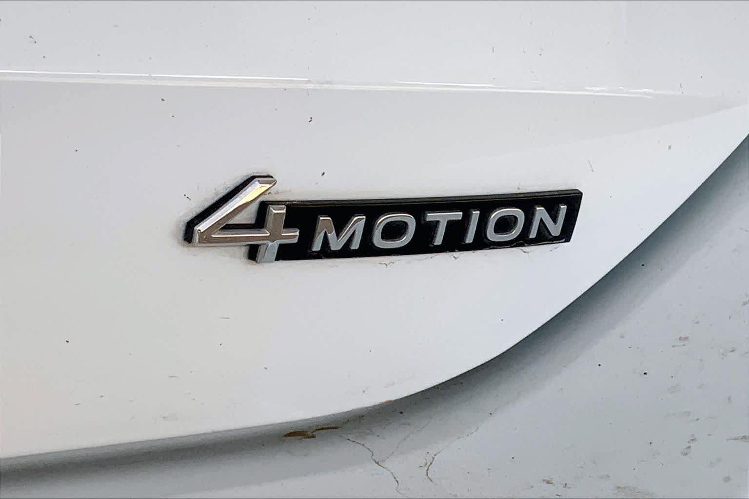 Used 2026 Volkswagen Tiguan SE AWD/4WD image 10