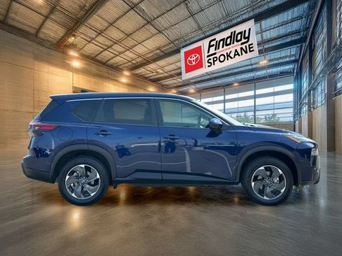 Used 2024 Nissan Rogue SV AWD/4WD image 4