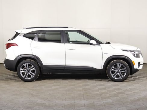 Used 2021 Kia Seltos S image 17