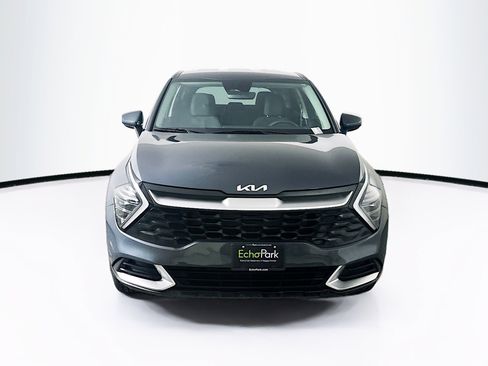 Used 2025 Kia Sportage LX image 2