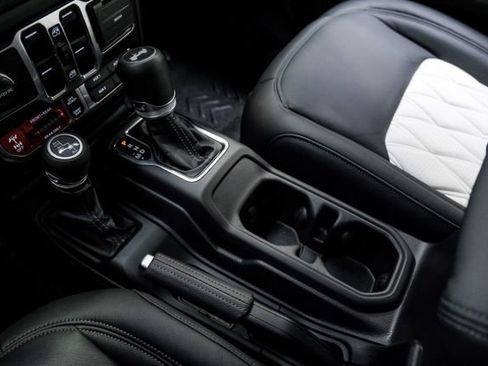 Used 2024 Jeep Wrangler Unlimited Rubicon 392 image 71