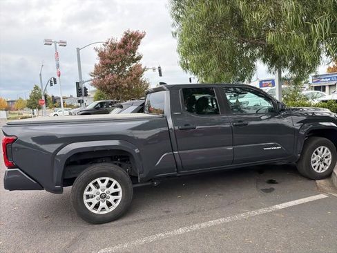 Certified 2024 Toyota Tacoma SR5 image 6