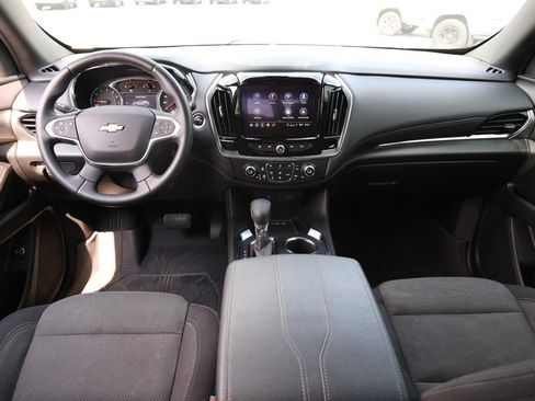 Used 2023 Chevrolet Traverse LT FWD image 23