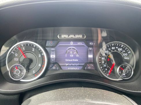 Used 2024 RAM 2500 Laramie AWD/4WD image 17