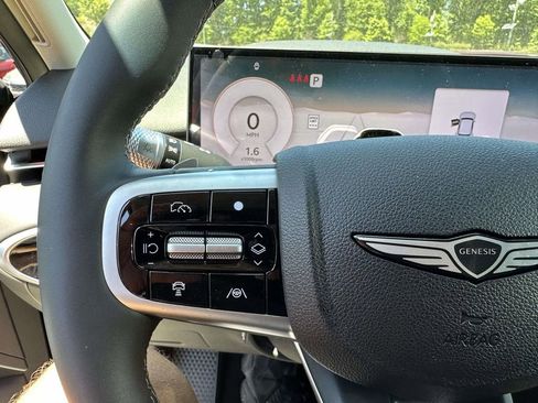 New 2026 Genesis GV70 2.5T Select AWD/4WD image 29