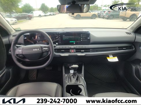 New 2026 Kia K4 EX FWD image 16