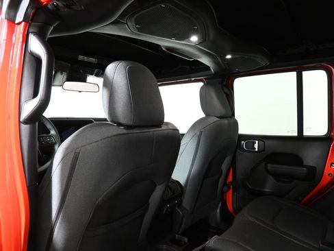 Used 2024 Jeep Wrangler Sport S image 29