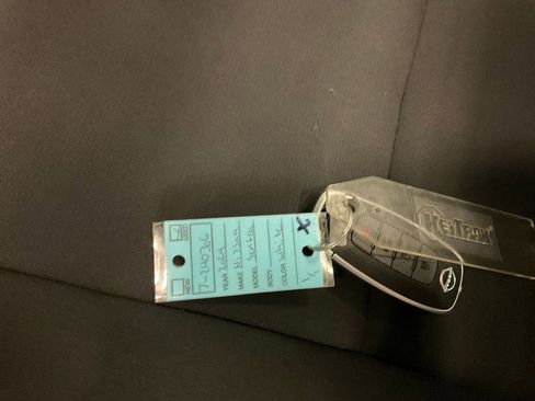 Used 2024 Nissan Sentra S image 23