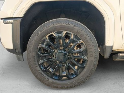 Used 2025 GMC Sierra 2500 Denali Ultimate AWD/4WD image 23