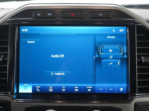 Used 2022 Ford F250 Lariat w/ Black Appearance Package image 17