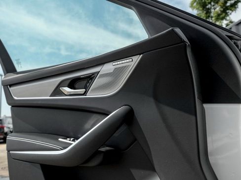 New 2026 Jaguar F-PACE R-Dynamic S image 11