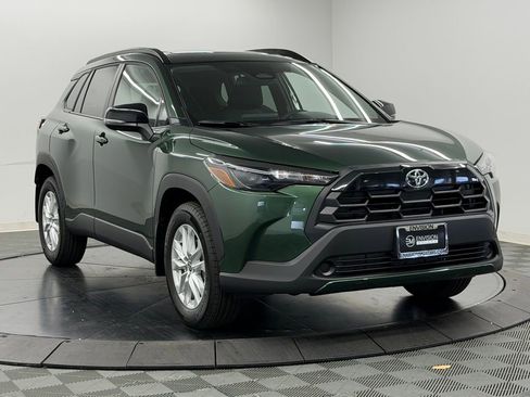 New 2026 Toyota Corolla Cross LE FWD image 7