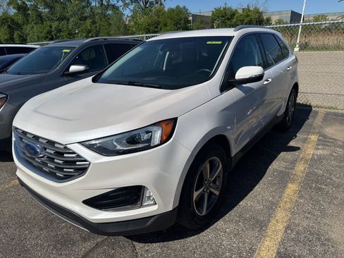 Used 2019 Ford Edge SEL w/ Equipment Group 201A AWD/4WD image 16