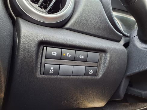 Used 2024 Nissan Versa S w/ Trunk Package image 16