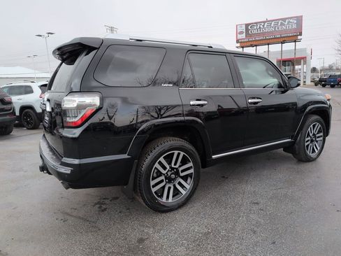Used 2022 Toyota 4Runner Limited image 5