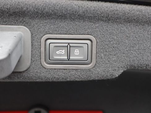 Used 2017 Audi A8 L 3.0T w/ Executive Package image 45