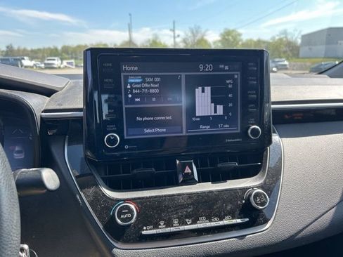 Used 2022 Toyota Corolla LE FWD image 7