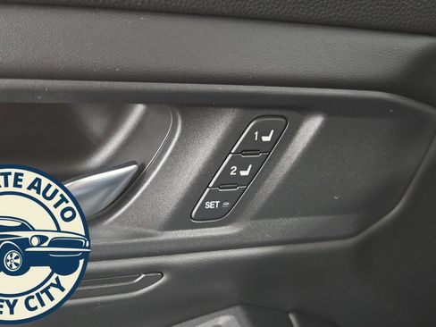 Used 2023 Honda Accord EX-L image 21