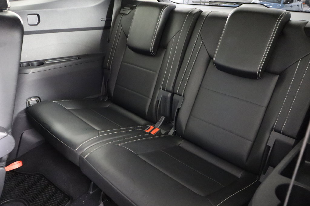 Used 2023 Volkswagen Atlas SE AWD/4WD image 16