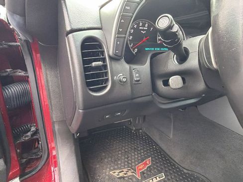 Used 2006 Chevrolet Corvette Base w/ Preferred Equipment Group image 27