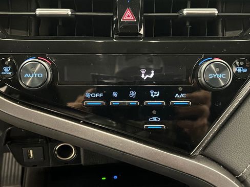 Used 2024 Toyota Camry XSE image 40