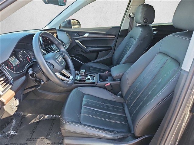 Used 2023 Audi Q5 2.0T Premium w/ Convenience Package AWD/4WD image 21