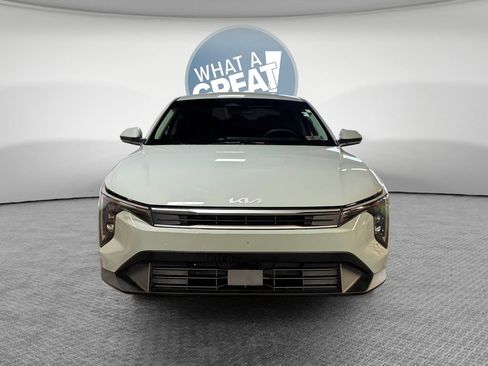 Certified 2025 Kia K4 FWD image 9