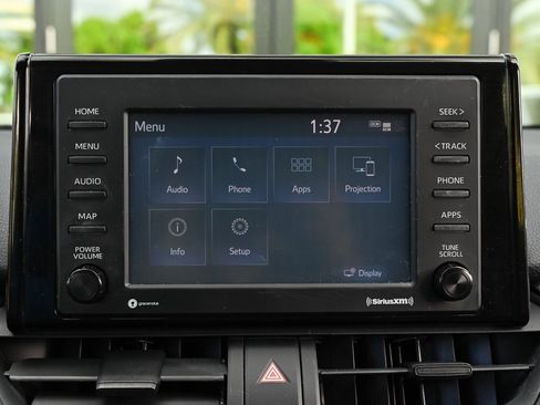 Used 2020 Toyota RAV4 LE image 27