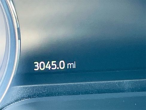 Used 2024 Ford Expedition XLT image 12