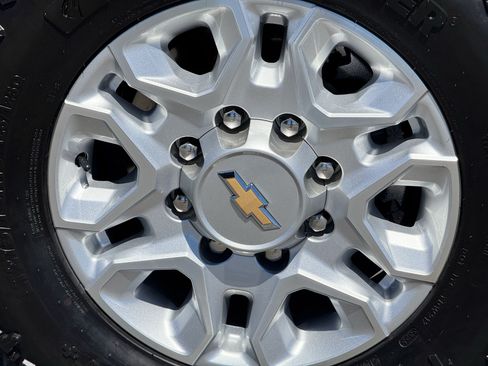 Certified 2021 Chevrolet Silverado 3500 LT w/ All Star Edition AWD/4WD image 8