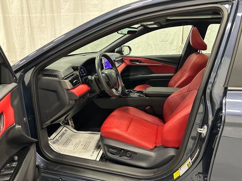 Used 2026 Toyota Camry XSE FWD image 10