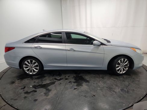 Used 2012 Hyundai Sonata SE image 11