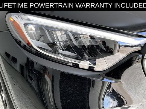 Used 2025 Mercedes-Benz GLC 350e 4MATIC image 36