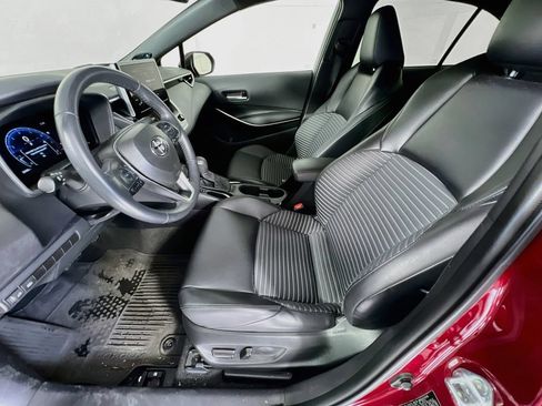 Used 2024 Toyota Corolla XSE FWD image 12