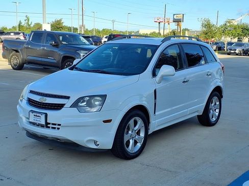 Used 2015 Chevrolet Captiva Sport LT w/ Convenience Package FWD image 3