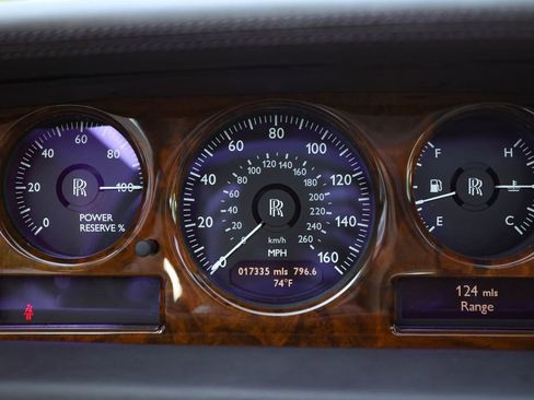 Used 2005 Rolls-Royce Phantom Sedan image 29