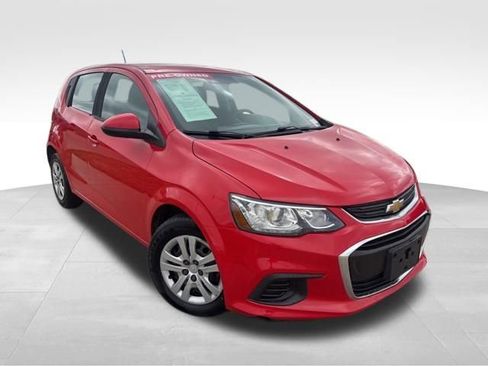 Used 2020 Chevrolet Sonic LT FWD image 2