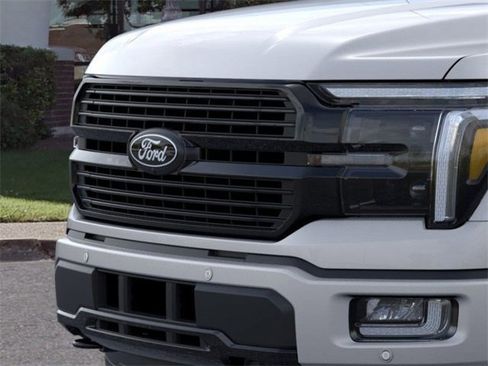 New 2025 Ford F150 Platinum w/ FX4 Off-Road Package image 17