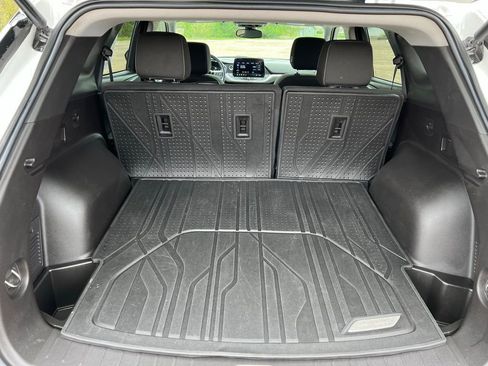 Used 2024 Chevrolet Blazer LT w/ Convenience Package FWD image 18