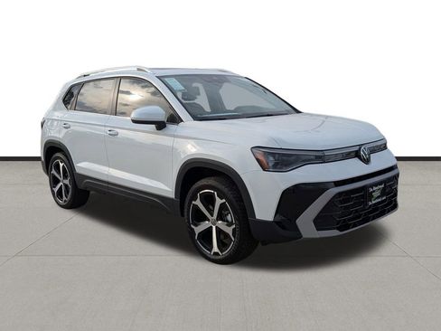 New 2026 Volkswagen Taos SEL AWD/4WD image 3