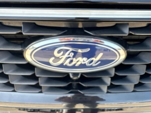 Certified 2023 Ford Escape Platinum w/ Premium Technology Package AWD/4WD image 13