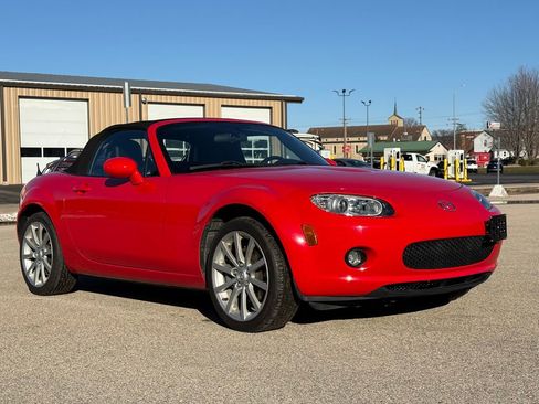 Used 2007 MAZDA MX-5 Miata Grand Touring w/ Suspension Pkg image 3
