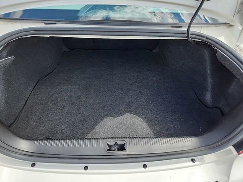Used 2006 Buick LaCrosse CXS FWD image 31